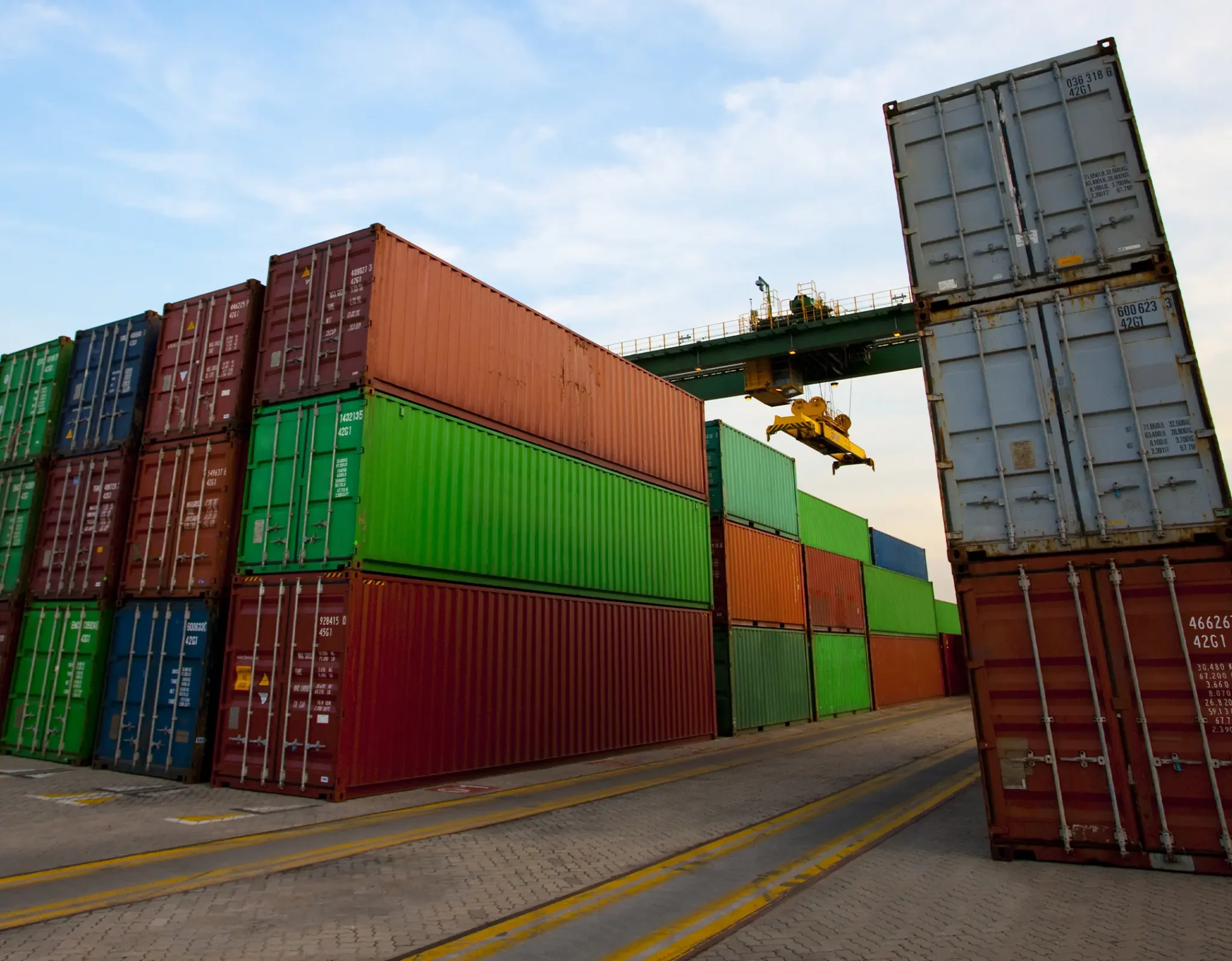 El Gobierno anunció que reducirán aranceles de importación a 27 bienes de capital