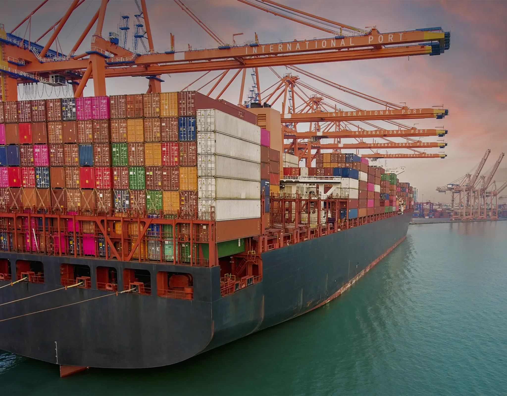 Alerta en la cadena de suministro: Congestión portuaria se agrava en Europa, EE.UU. y China